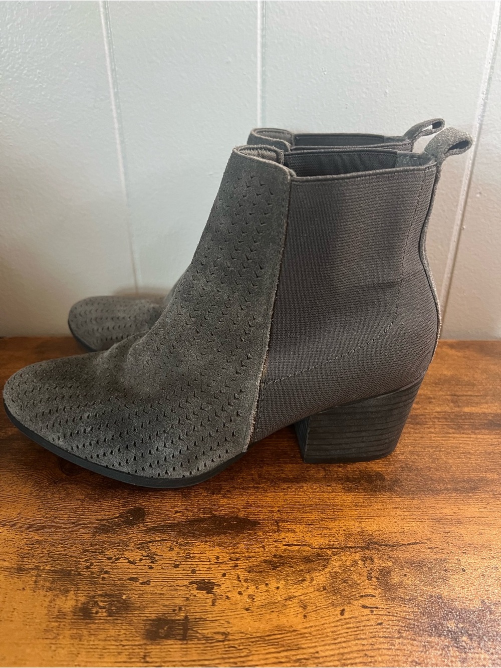 Women’s Grey Suede Perforated Ankle Boot, Neima, size 8, Bare Traps